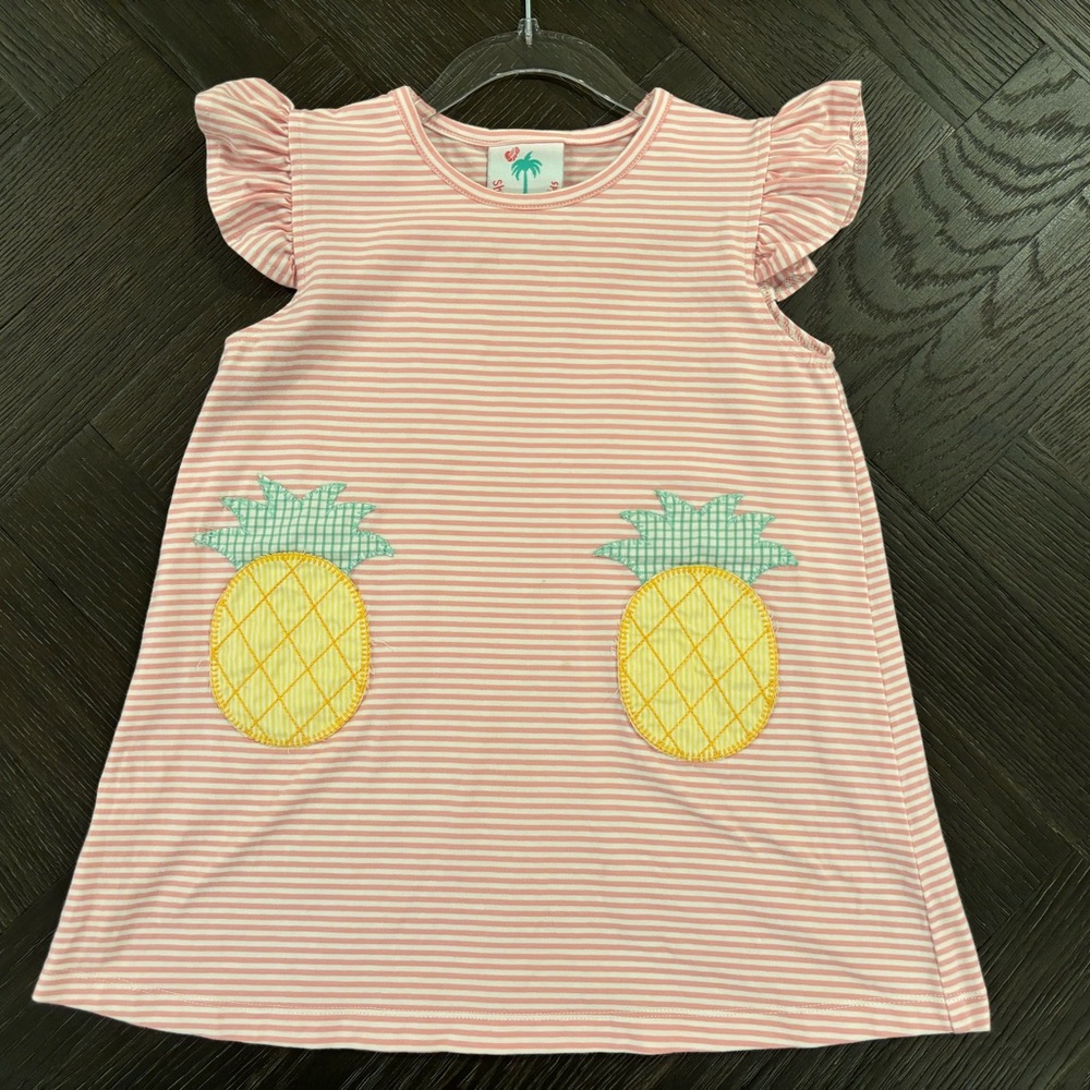 Shrimp & Grits appliqué pineapple pocket dress